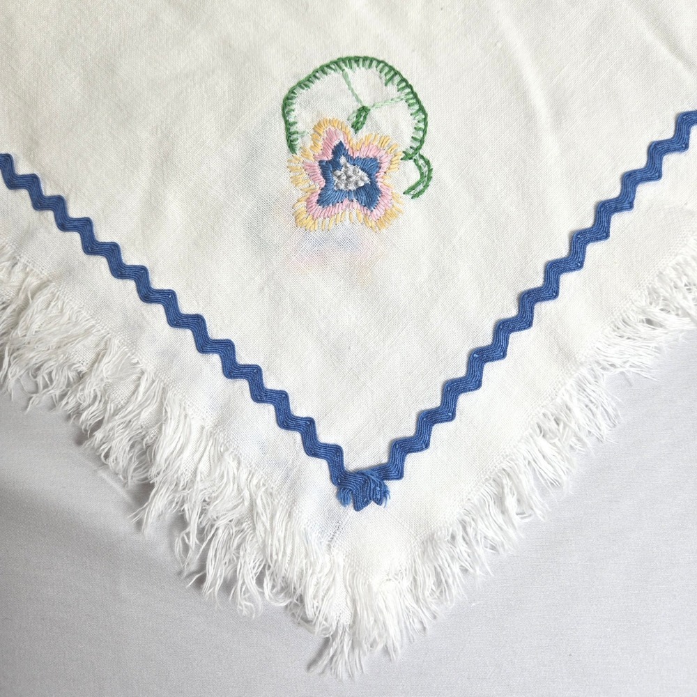 Embroidered Floral Table Napkin/Centerpiece, White Blue, 20.5" x 18.5", Vintage